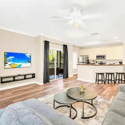 Near Disney - 3BR Condo - Pool and Games