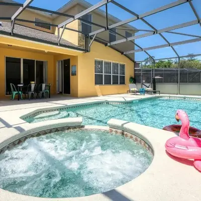 Family Retreat 6BR Villa with Private Pool