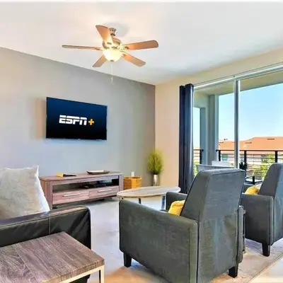 Cozy Condo Only 6 Minutes From Disney World