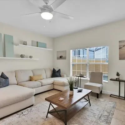 Lake View 4 Bedroom Pool Home