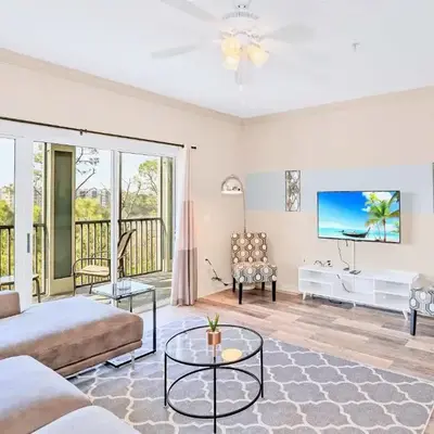 Near Disney - 3BR Condo - Pool and Games