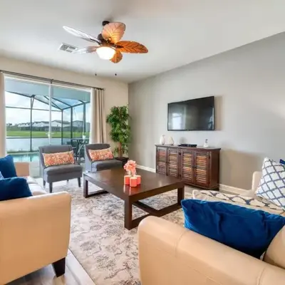 Stunning Home Private Pool Great Location