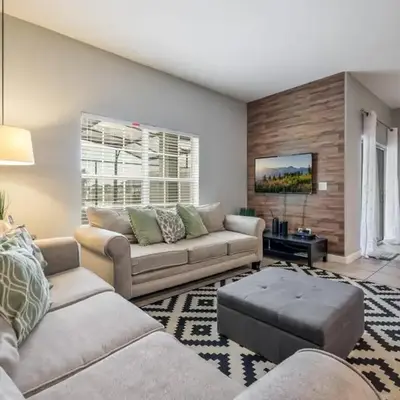 Cozy Home Near Disney Parks - Prime Location