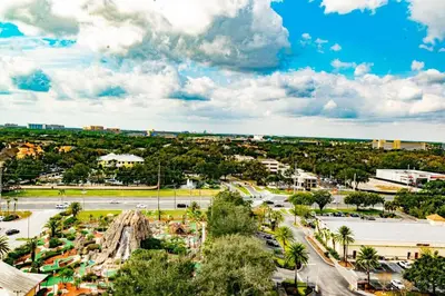 an aerial view of a city with a park at Orlando Blue Heron condo 1 mile from Disney in Orlando