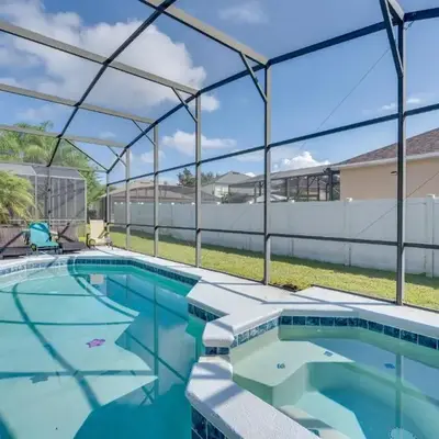 22 Mi to Disney Kissimmee Home with Pool and Hot Tub
