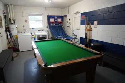 a room with a pool table in a room at House of Blues-3 Bedrooms+GameRoom in Orlando
