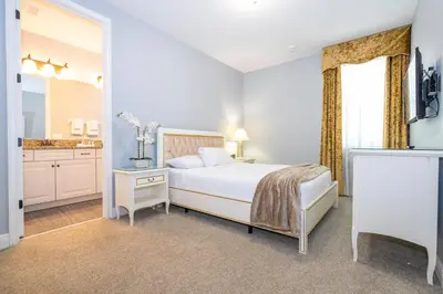 Gallery image of 9 Bedrooms Villa EV Charger Heated Pool Hot Tub in Orlando