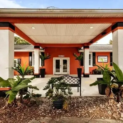Banana Leaf Villa-Vintage Vibes Suites