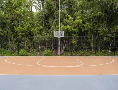 a basketball court with a net on top of it at Vacation 1BR Rental in Orlando & minutes to Disney in Kissimmee
