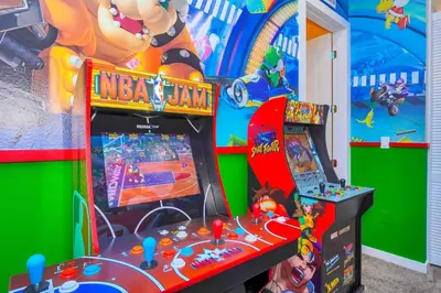 a video game room with a nintendo game at 3BD 3BA Themed House Near Disney in Orlando