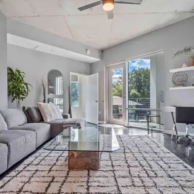 Lovely 2Bdrm 2Bath Thorton Park Condo with secure parking