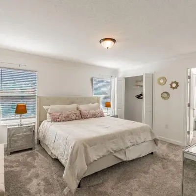 Casa luxuosa 4BD/3BA * Storey Lake *