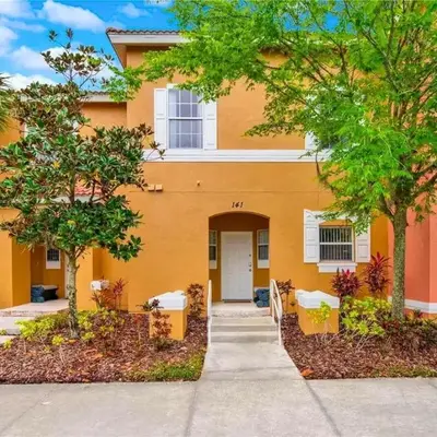 Ideal 3 BR Resort Villa with Laundry