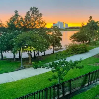 P42 New Townhouse at Vista Cay Walking distance to CCCO