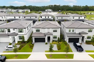 arial view of a row of houses at Casa 6Q Luxo c/ Piscina, Game Room e Cinema in Orlando