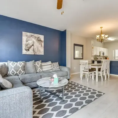 Townhome 7 Mi to Disney Parks Resort Pool Access!