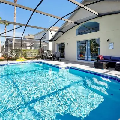Lake Berkley Home: Pool
