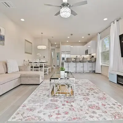 New Luxury Dream Vacation Home With Gym