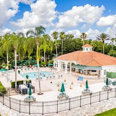 Stunning Emerald Island Resort Vacation Home with Pool Spa and Access to Clubhouse