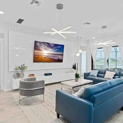 SUPER RITZY - 9BDRs-9BAs w Theme Rooms LOFT & POOL