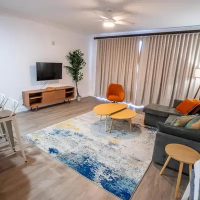 Orlando Blue Heron 1 Mile From Disney 2nd floor
