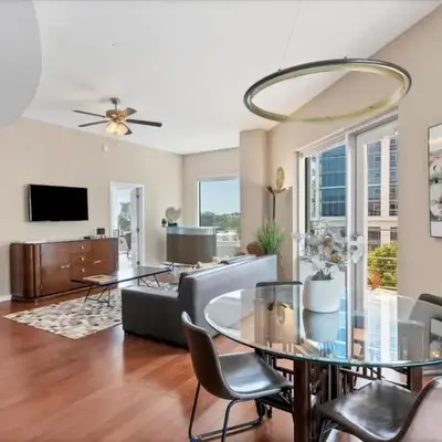 Beautiful Downtown Condo 1 Bed 1 Bath