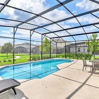 Family Home with Cinema Pool and BBQ Near Disney