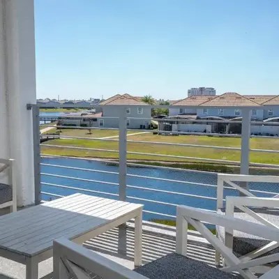 Gorgeous 2Bd Close to Disney at Storey Lake Resort