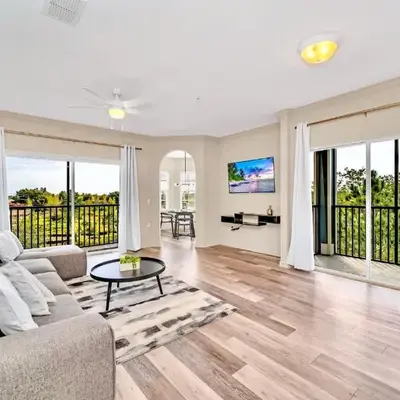 Modern Pet-Friendly - 2BR Condo - 6 mins from Disney