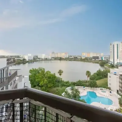 Amazing 2 Bedrooms Nex to Universal
