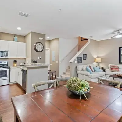 amazing 4bdr house near Disney