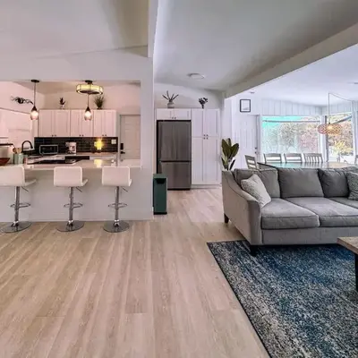 Exquisite Luxury Villa with Pool in Prime Location