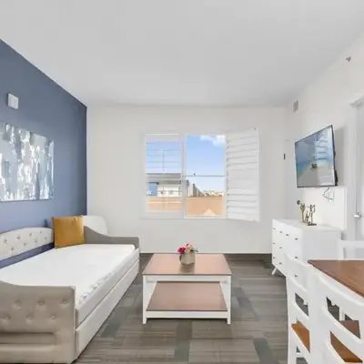 Condo with Hot Tub and Pool