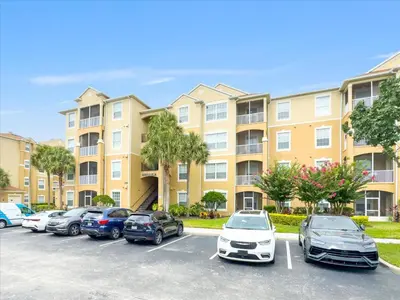 a parking lot in front of a building at 2784 Almaton 404 in Orlando