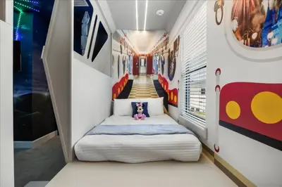 a bedroom with a bed in a train room at 15 Bedrooms 16 Bathrooms Sonoma 4151 Sb in Kissimmee