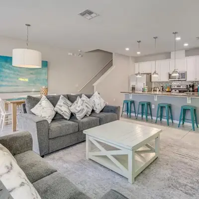 4 Mi to WDW Sleek Townhome with Community Pool!