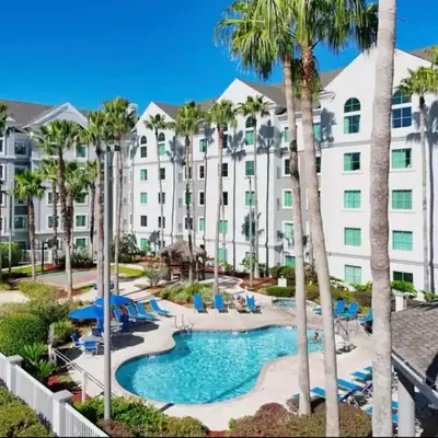 Renovated Condo near Disney Free Shuttle to Parks