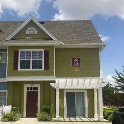 Beautiful Townhome In a Resort Near Disney