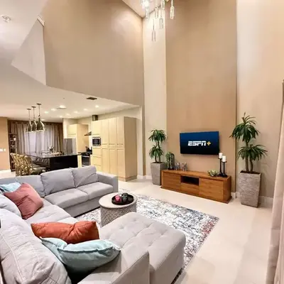 Spacious 4-Suite Villa with Balcony