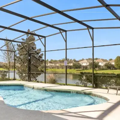 Upstay - Resort Home w Cinema Pool & Lake View