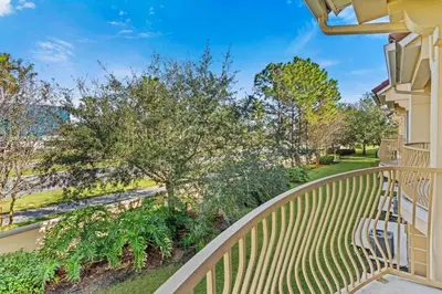 a view from the balcony of a house at Apartamento 3 Quartos no Vista Cay perto da Disney in Orlando