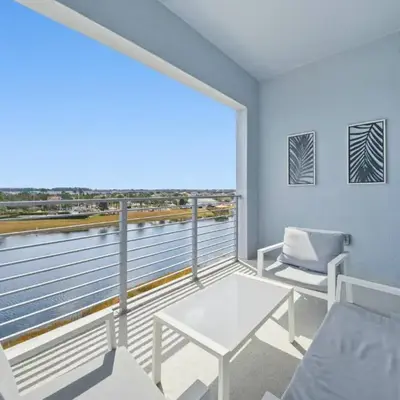 Cozy 2 Bedrooms At Storey Lake