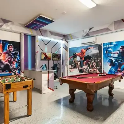 Upstay Bella Vida Retreat w Pool Cinema and Games