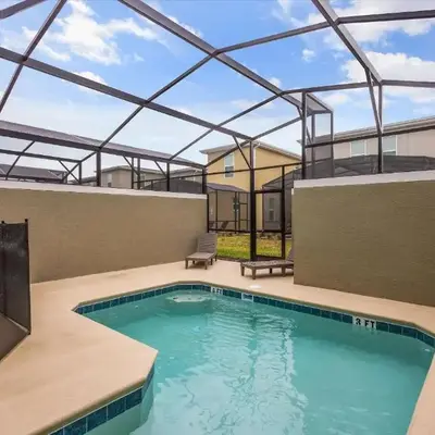 Casa 4Q com Piscina e Quartos Temáticos