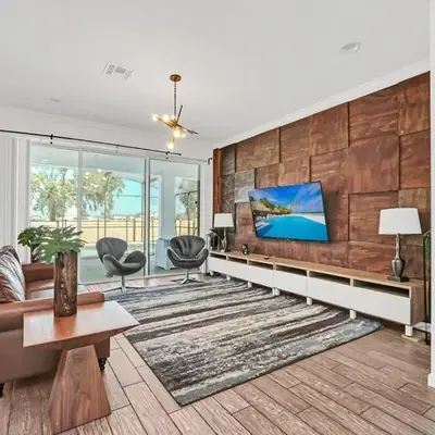Lakefront | Sleeps 18 | 8-Bed Villa w/ Pool & Epic