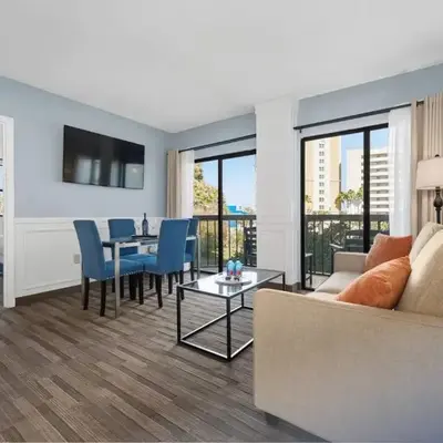 Relaxing 2 Bed 2 Bath Condo with Garden View Balcony 7 Min to Universal