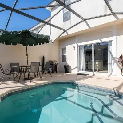 Stylish 4BR Townhome Private Pool BBQ & Near Disney