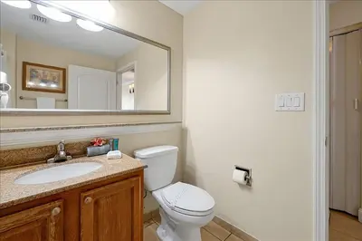 Gallery image of Lakefront Resort Condo near Disney & Epic Universe in Orlando