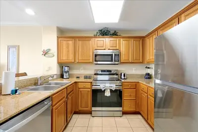 Gallery image of Lakefront Resort Condo near Disney & Epic Universe in Orlando