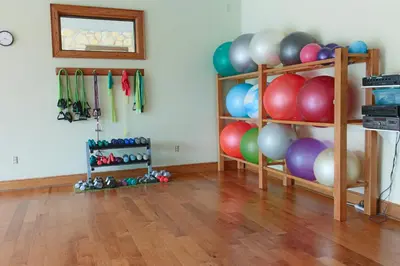 a room with a bunch of different colored balls at Arnold Palmer's Bay Hill Club & Lodge in Orlando